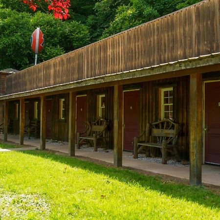 Seneca Pines Lodge Seneca Rocks 외부 사진