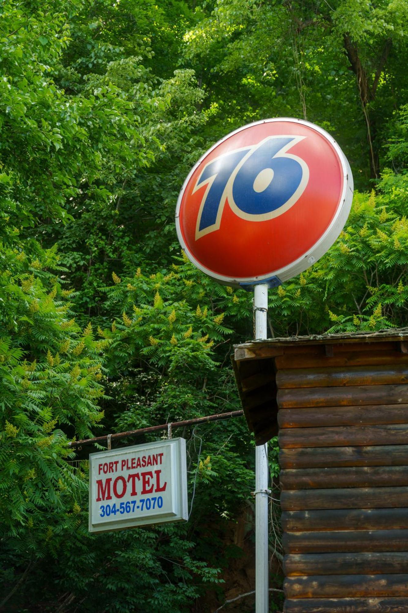 Seneca Pines Lodge Seneca Rocks 외부 사진