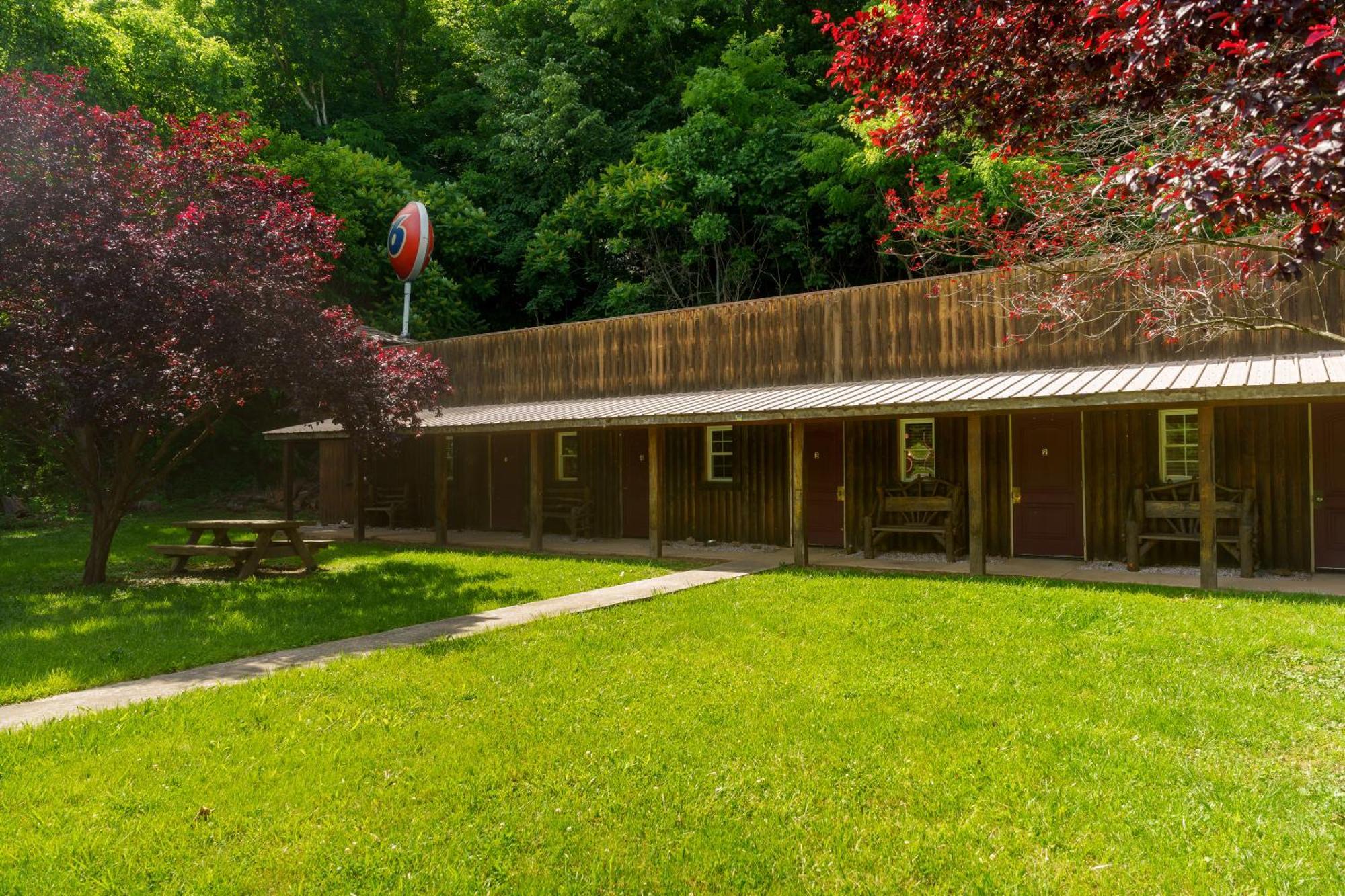 Seneca Pines Lodge Seneca Rocks 외부 사진